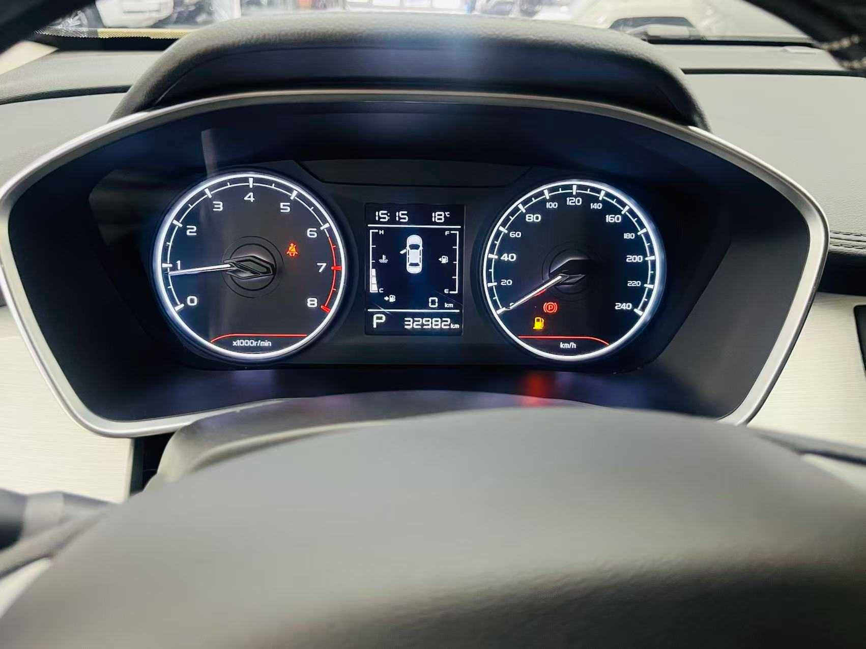 GEELY Coolray 2025 car image #10