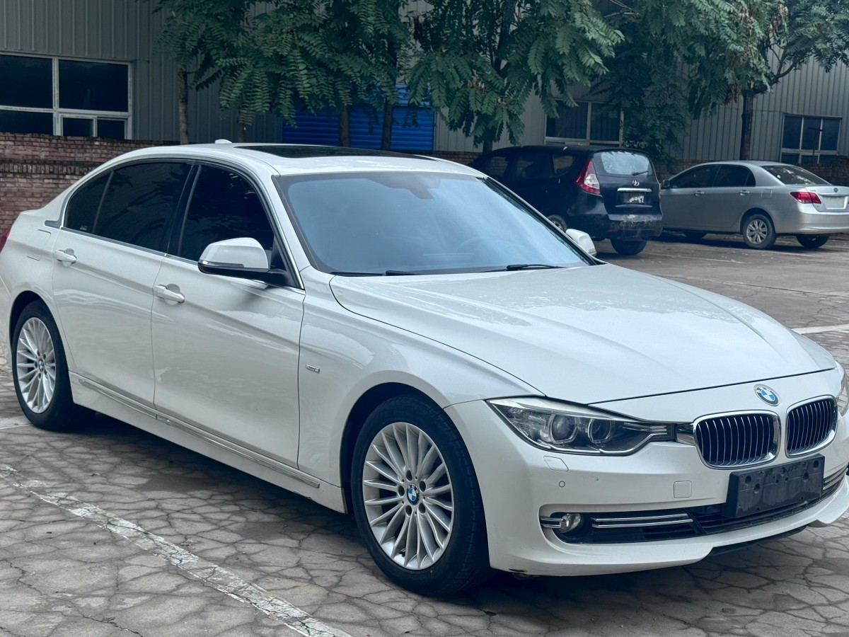 BMW 3 Series 2015 BMW 3 Series 2015 immagine di auto
