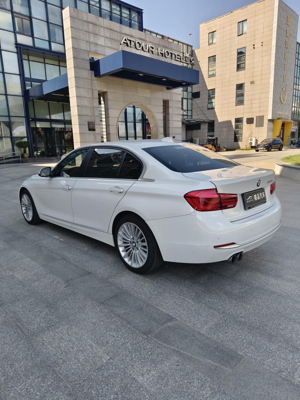 BMW 3 Series 2017 #4 BMW 3 Series 2017 car image #4