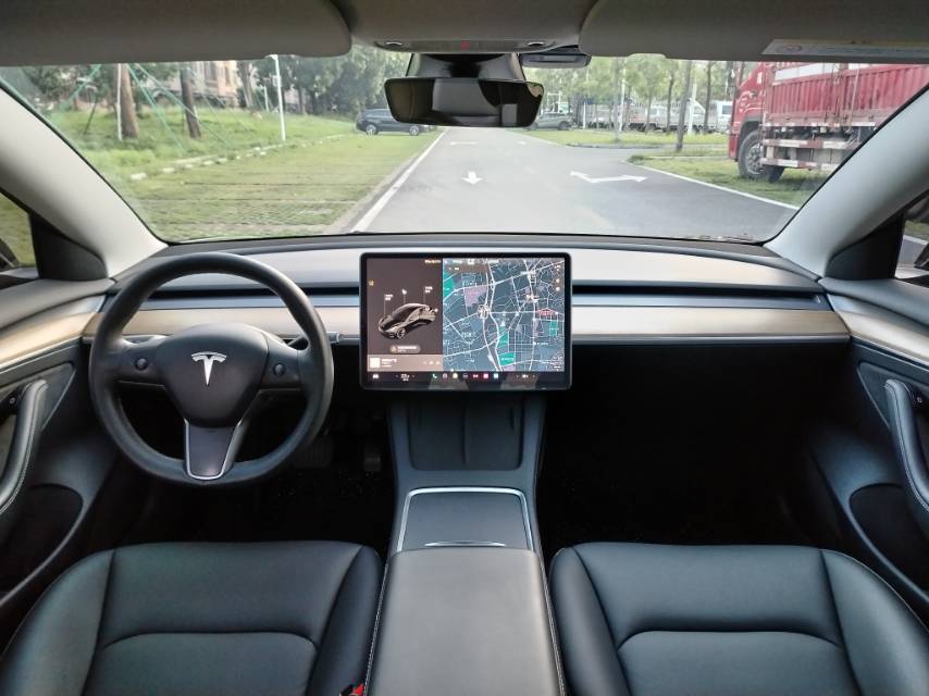 Tesla Model 3 2023 #8 Tesla Model 3 2023 car image #8