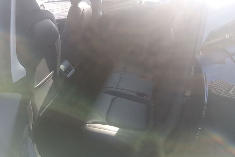 Tesla Model Y 2021 #17 Tesla Model Y 2021 car image #17