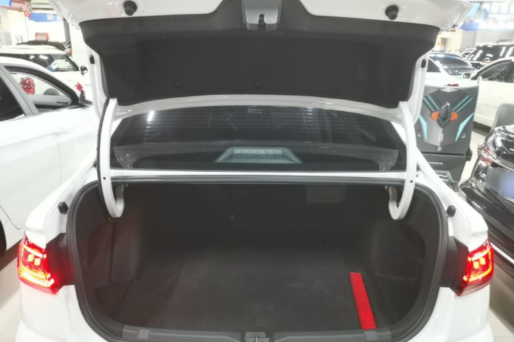 Volkswagen Bora 2025 #19 Volkswagen Bora 2025 car image #19