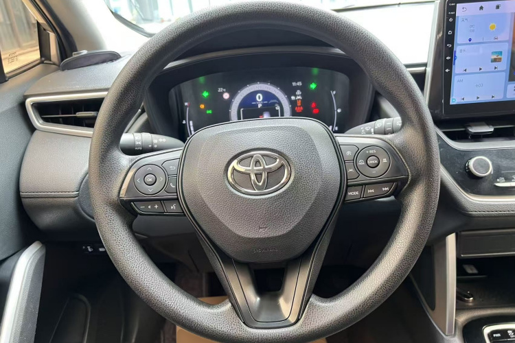 Toyota Corolla Cross 2023 #15 Toyota Corolla Cross 2023 car image #15