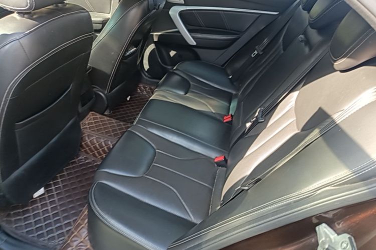 GEELY Emgrand 2017 #19 GEELY Emgrand 2017 car image #19