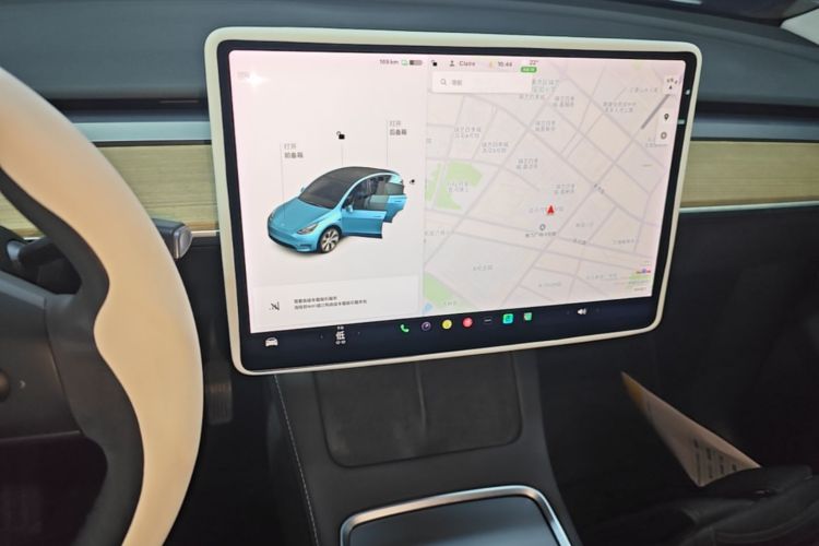 Tesla Model Y 2021 #17 Tesla Model Y 2021 car image #17