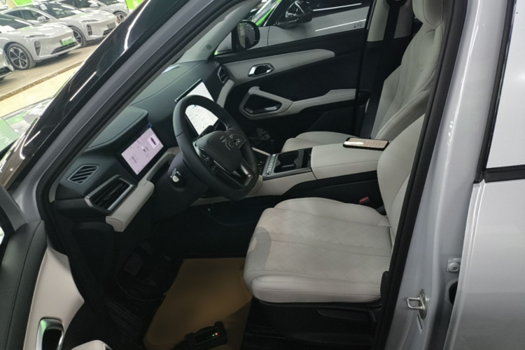 BYD YuanUP 2026 #15 BYD YuanUP 2026 car image #15
