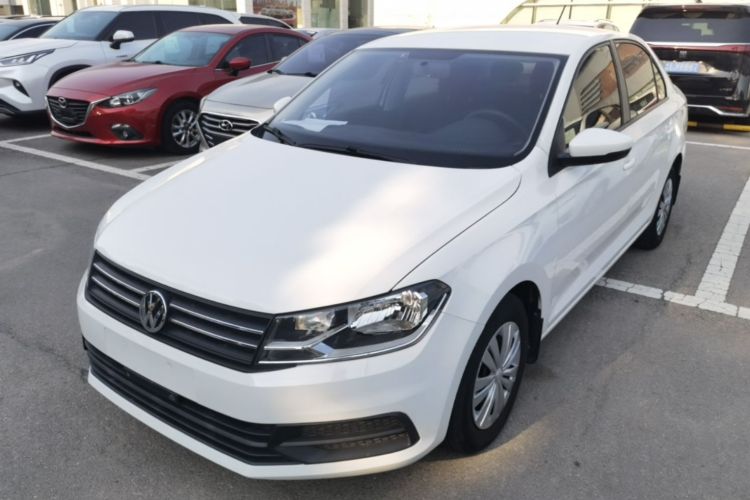 Volkswagen Santana 2019 car image #2