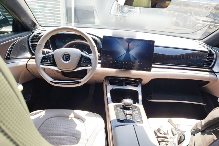 BYD Han 2024 car image #10