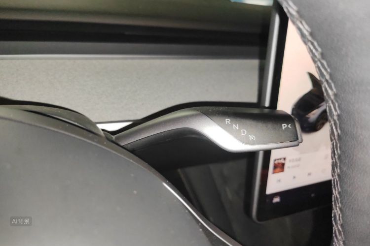 Tesla Model Y 2024 #16 Tesla Model Y 2024 car image #16