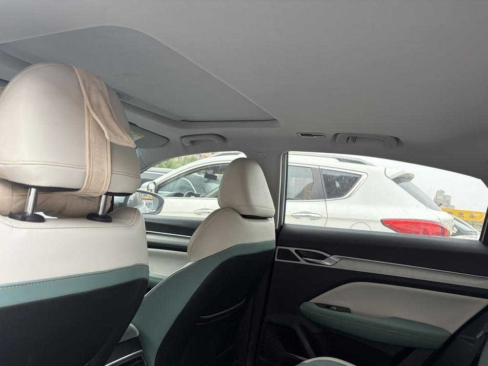 GEELY Emgrand L HiP 2022 car image #19