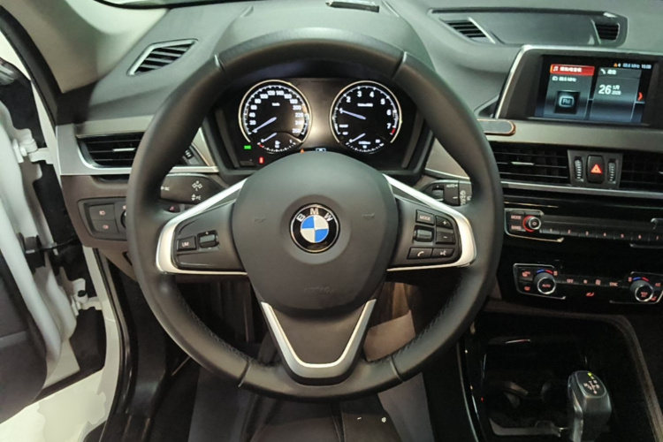 BMW X1 2019 #11 BMW X1 2019 car image #11