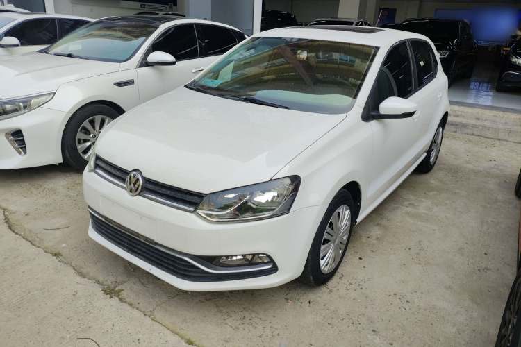 Volkswagen Polo 2017 car image #2