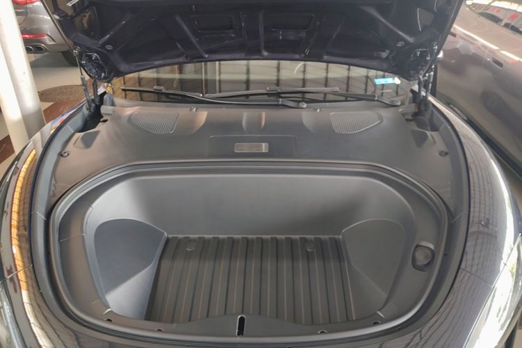 MI SU7 2025 immagine di auto #22
