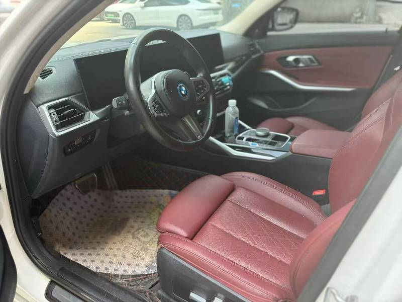 BMW i3 2023 car image #4
