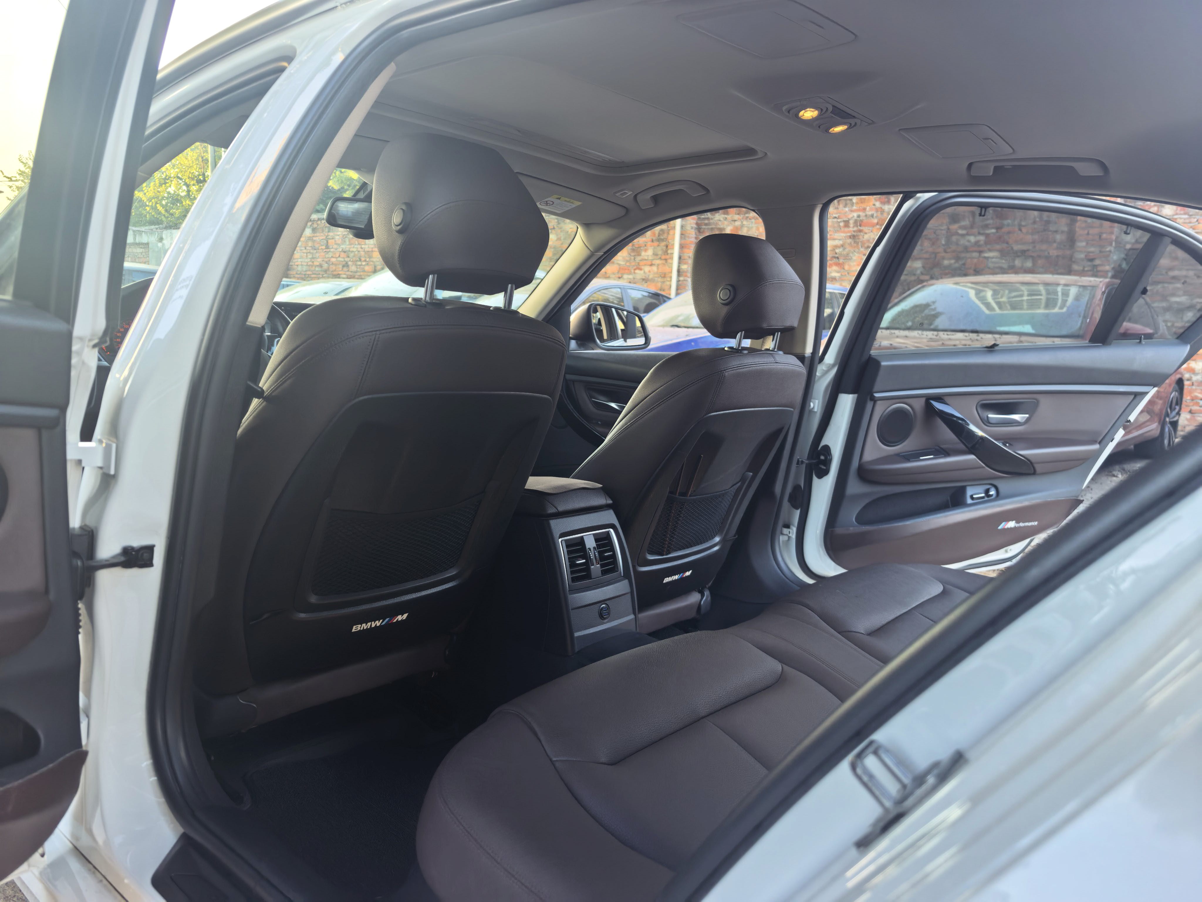 BMW 3 Series 2019 #6 BMW 3 Series 2019 car image #6