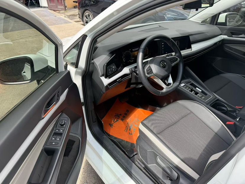 Volkswagen Golf 2022 imagen de coche #7