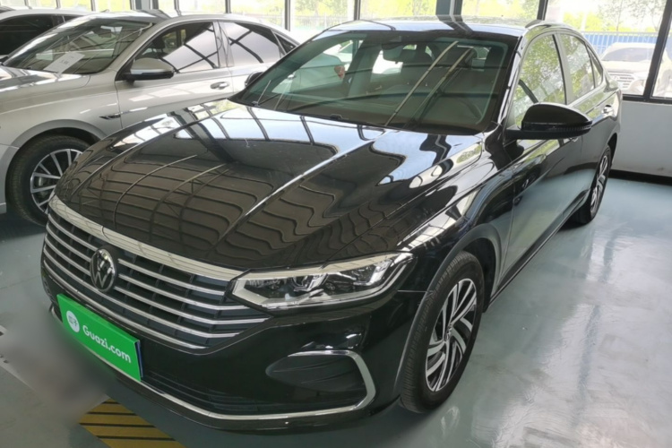 Volkswagen Lavida 2025 car image #2
