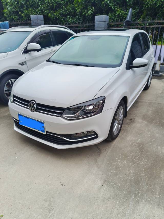 Volkswagen Polo 2016 Volkswagen Polo 2016 car image