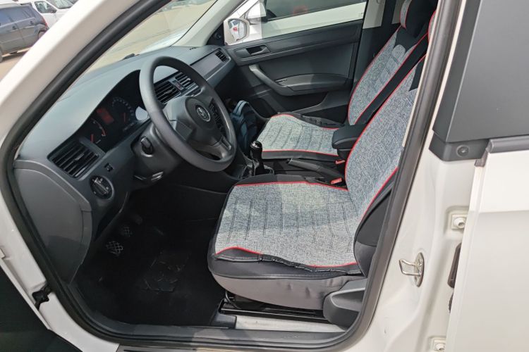 Volkswagen Santana 2015 car image #15