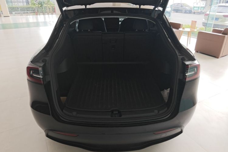 Tesla Model Y 2023 #19 Tesla Model Y 2023 immagine di auto #19