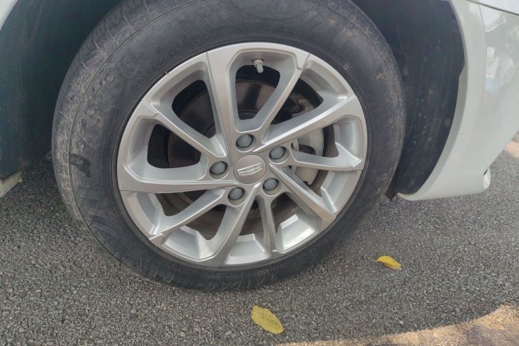 GEELY Emgrand 2022 car image #6
