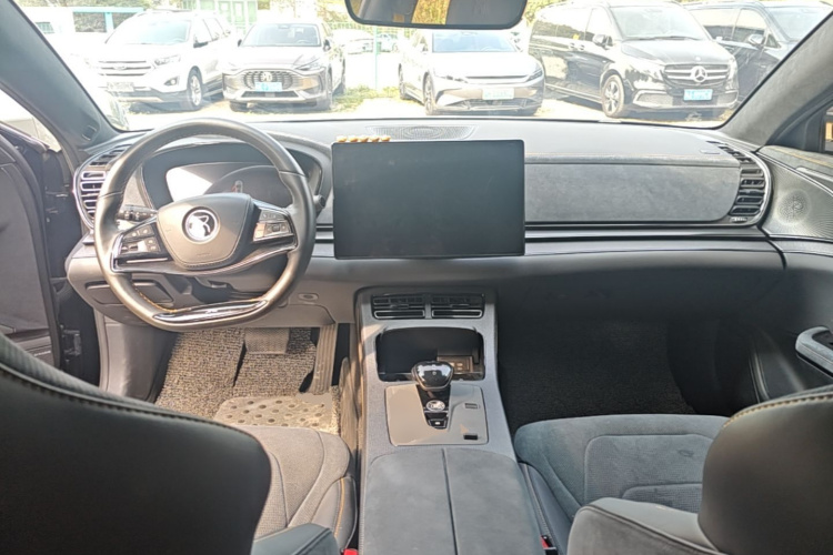 BYD Han 2023 imagem de carro #10