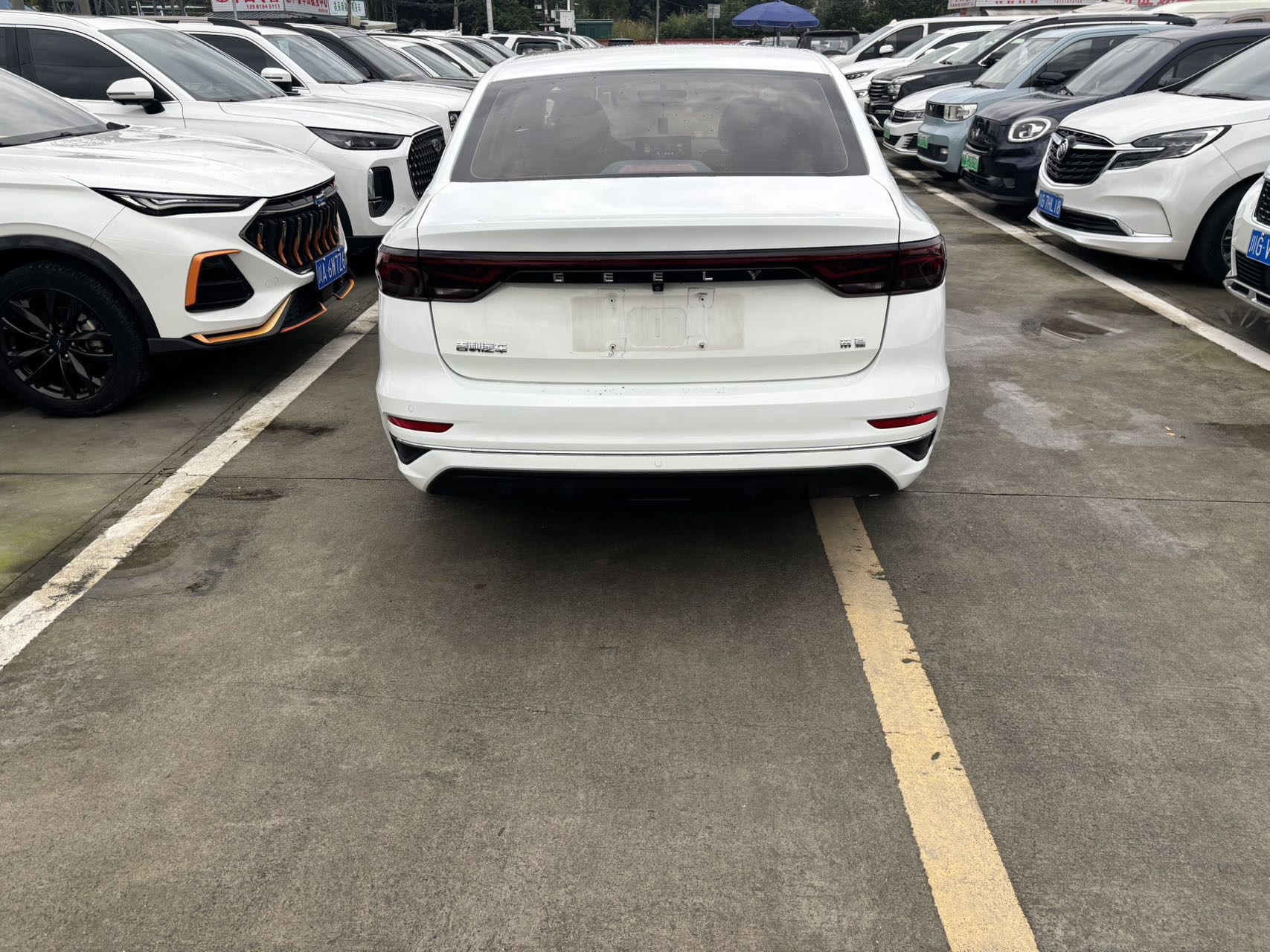 GEELY Emgrand 2022 imagem de carro #7