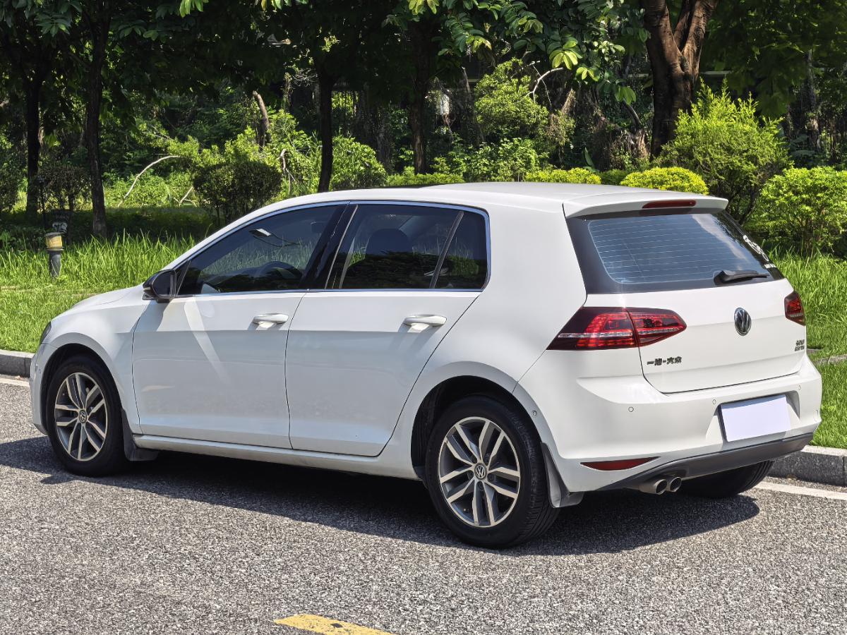 Volkswagen Golf 2017 car image #4