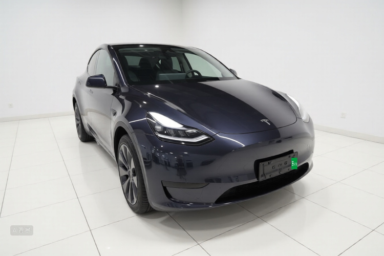 Tesla Model Y 2024 #4 Tesla Model Y 2024 car image #4