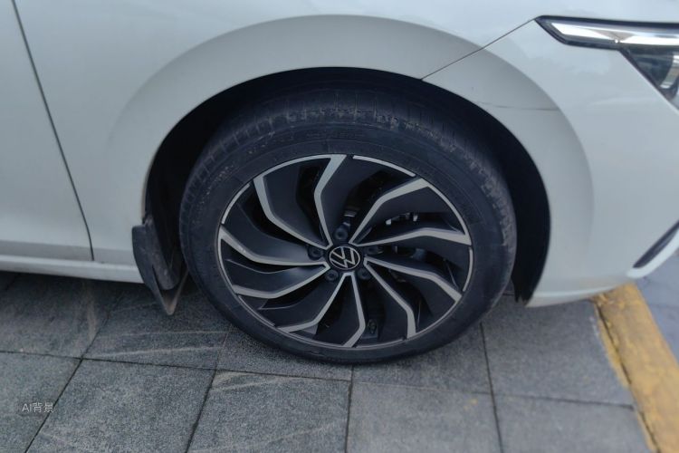 Volkswagen Golf 2021 car image #9