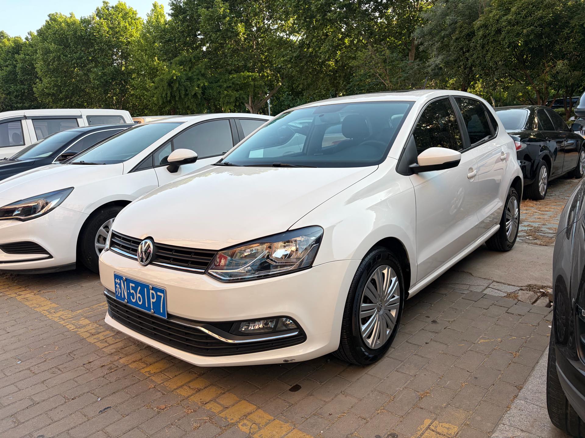 Volkswagen Polo 2018 Volkswagen Polo 2018 car image