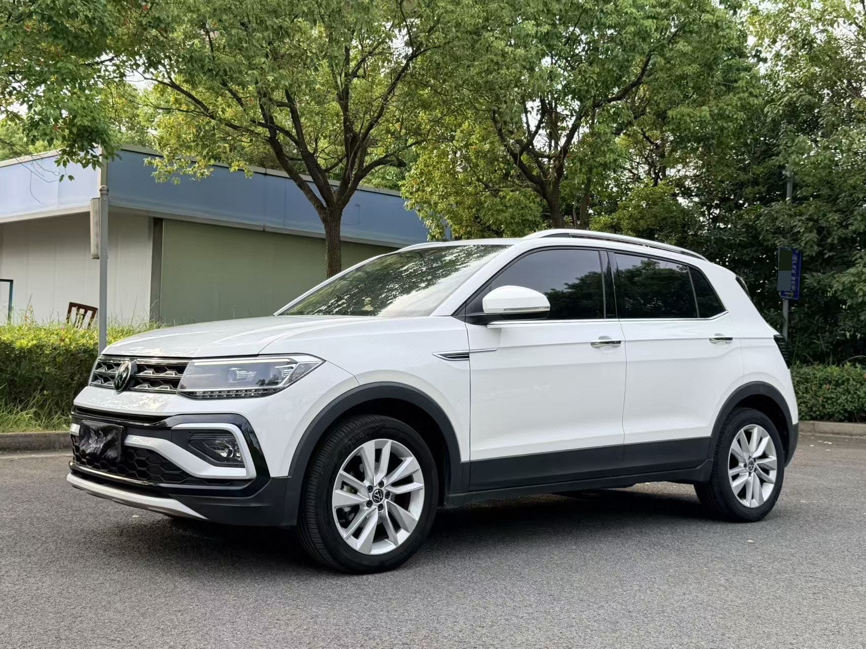 Volkswagen T-Cross 2021 car image 