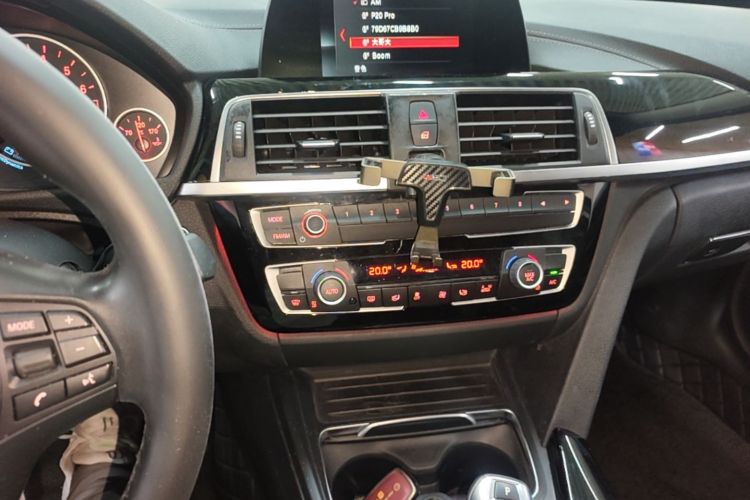 BMW 3 Series 2018 #13 BMW 3 Series 2018 car image #13