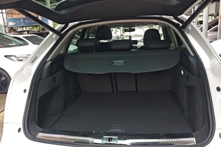 Audi Q3 2017 #19 Audi Q3 2017 car image #19