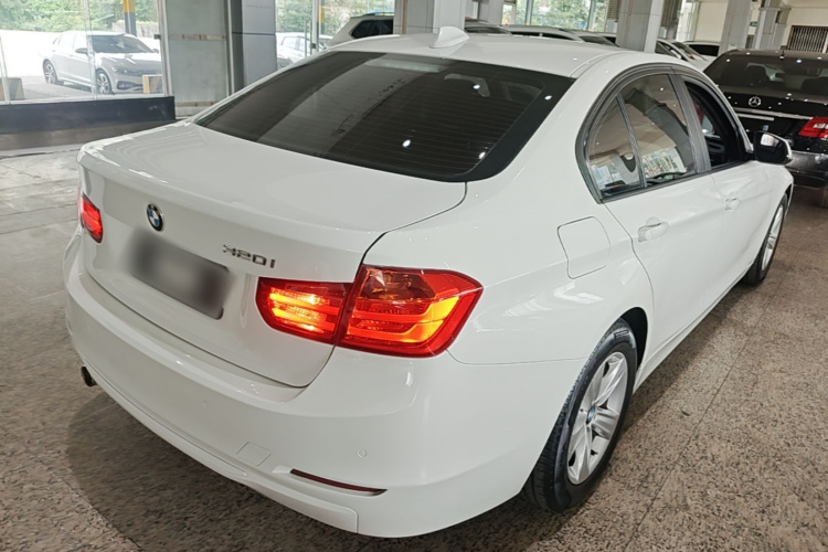 BMW 3 Series 2016 car image #7