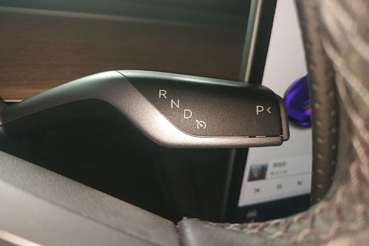 Tesla Model 3 2021 car image #14