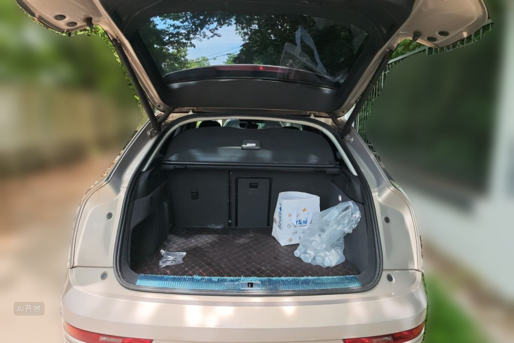 Audi Q3 2019 #21 Audi Q3 2019 car image #21