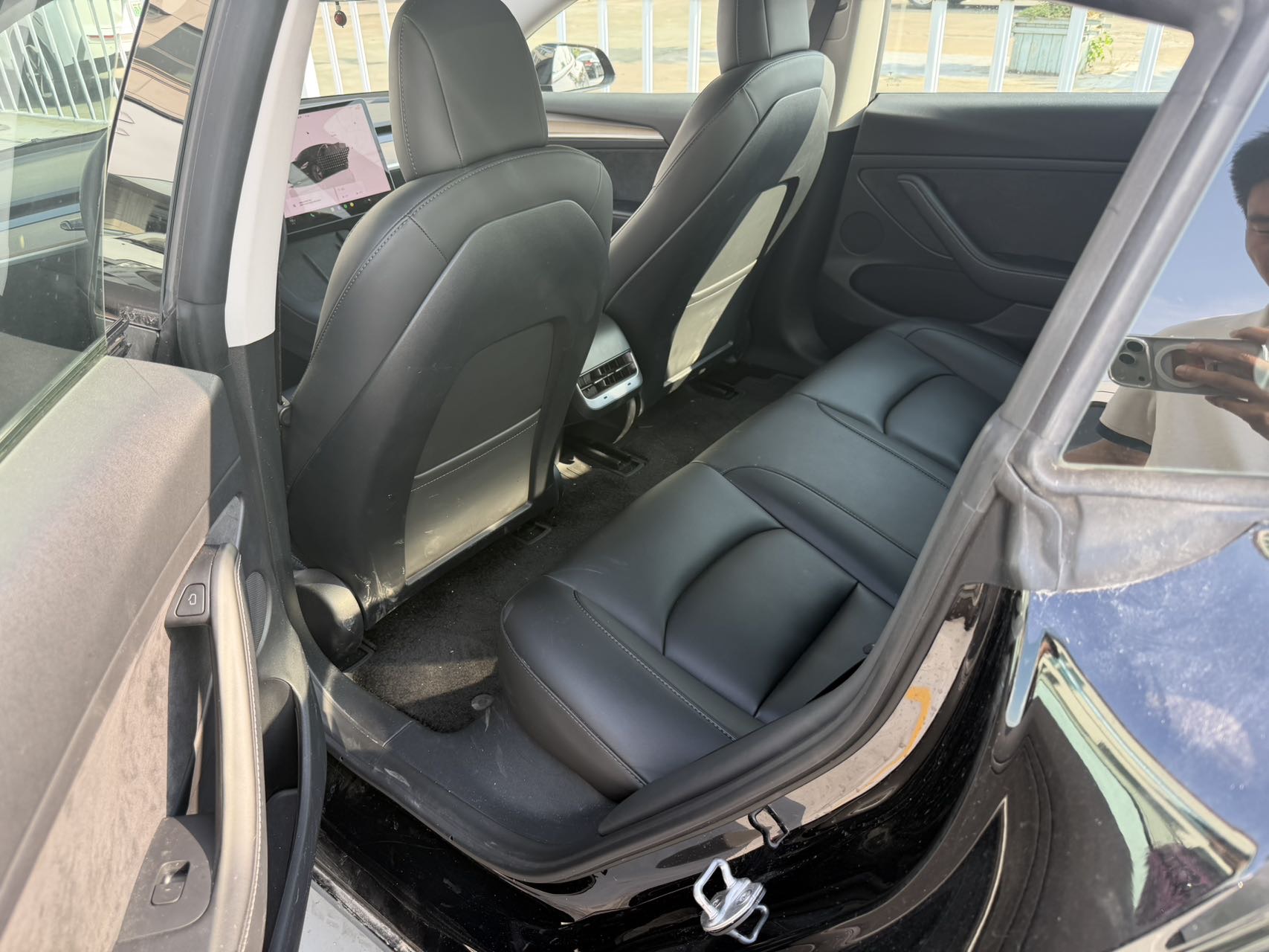 Tesla Model 3 2022 car image #8