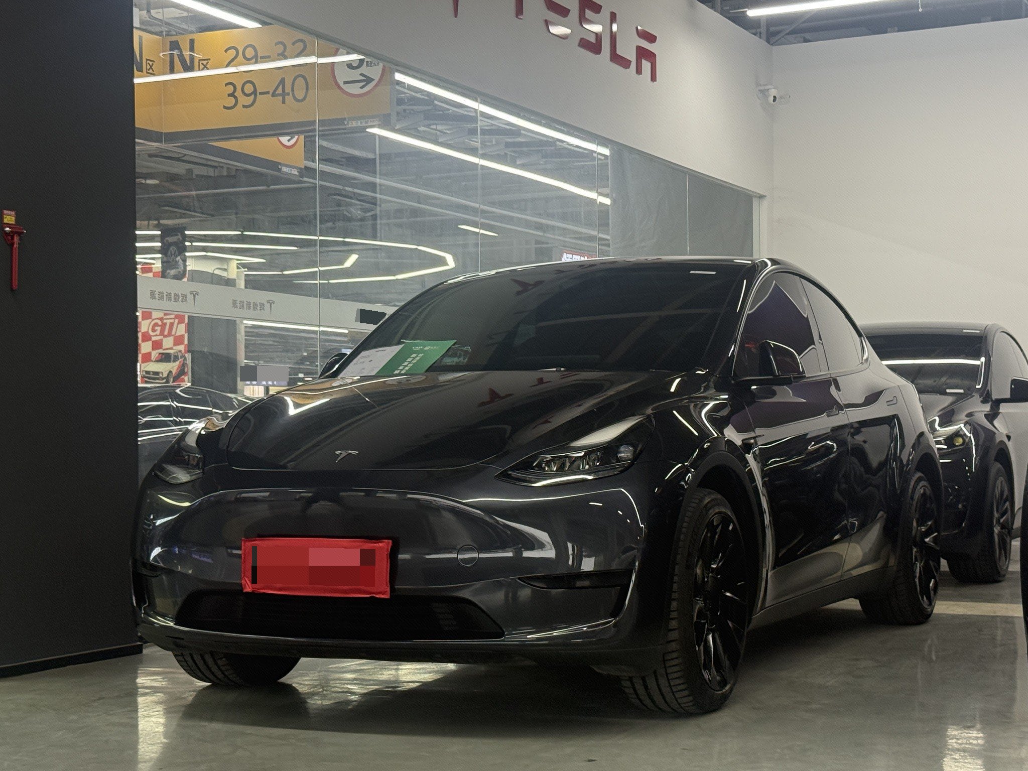 Tesla Model Y 2024 Tesla Model Y 2024 car image