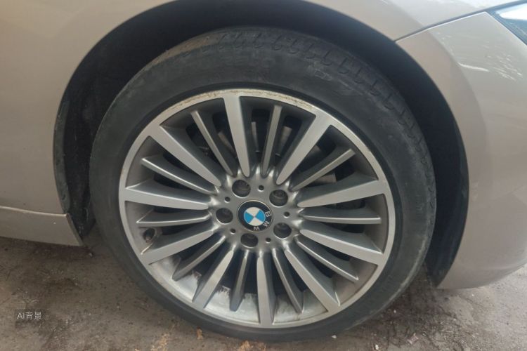 BMW 3 Series 2019 car image #9