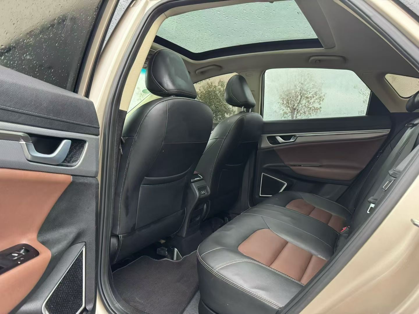 GEELY Emgrand GS 2019 car image #4