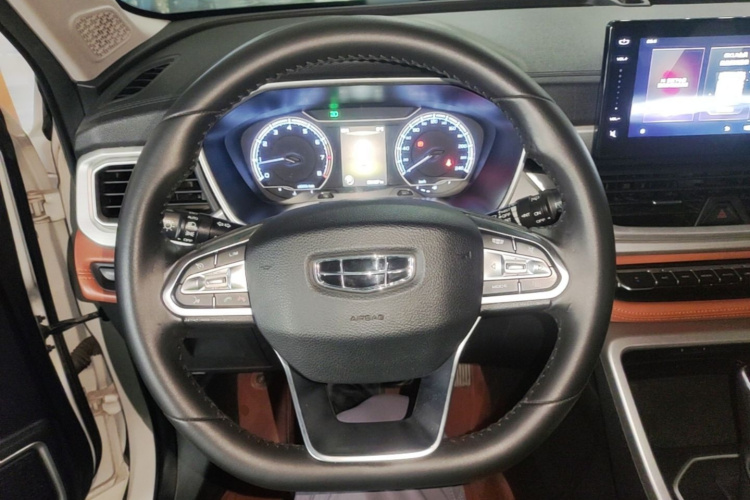 GEELY Vision X6 2020 immagine di auto #11