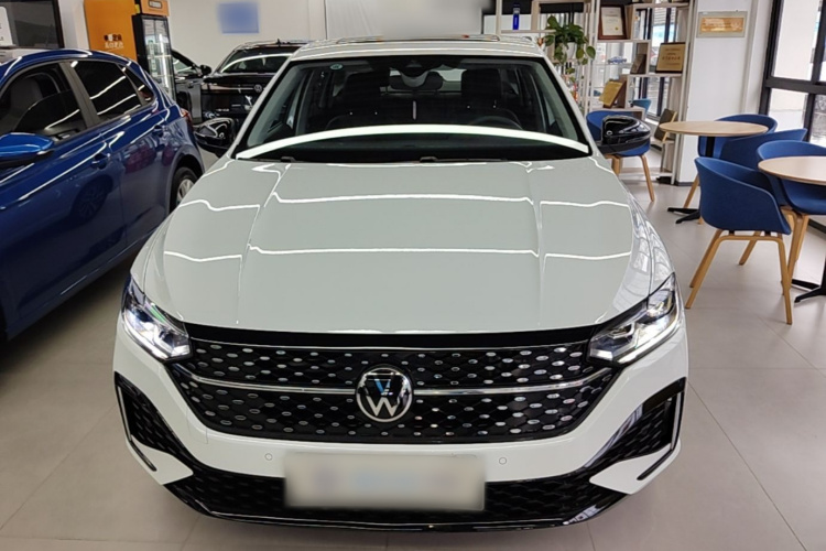 Volkswagen Lavida 2025 car image #3