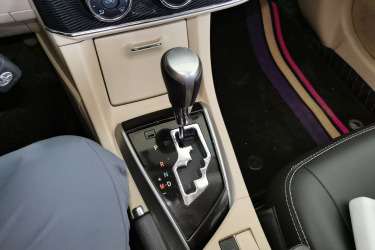 Toyota Corolla 2016 #18 Toyota Corolla 2016 car image #18