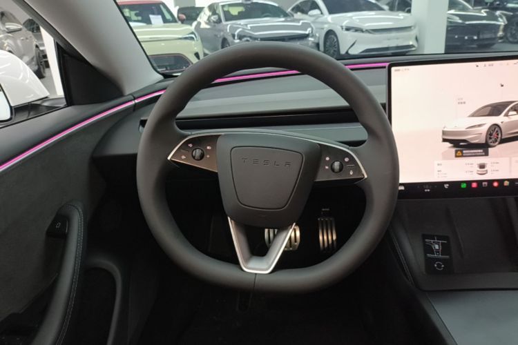 Tesla Model 3 2024 #11 Tesla Model 3 2024 car image #11