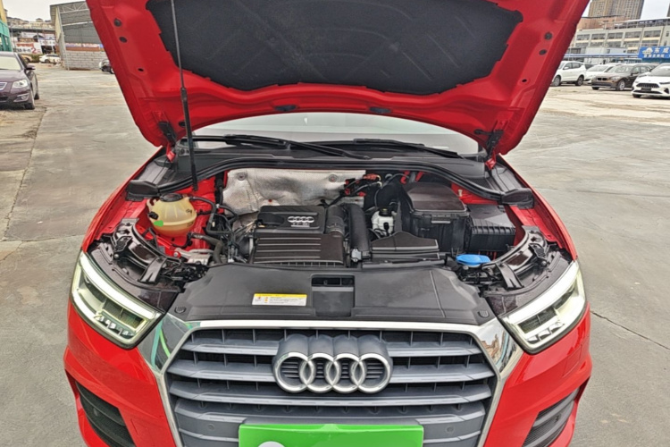 Audi Q3 2019 car image #20
