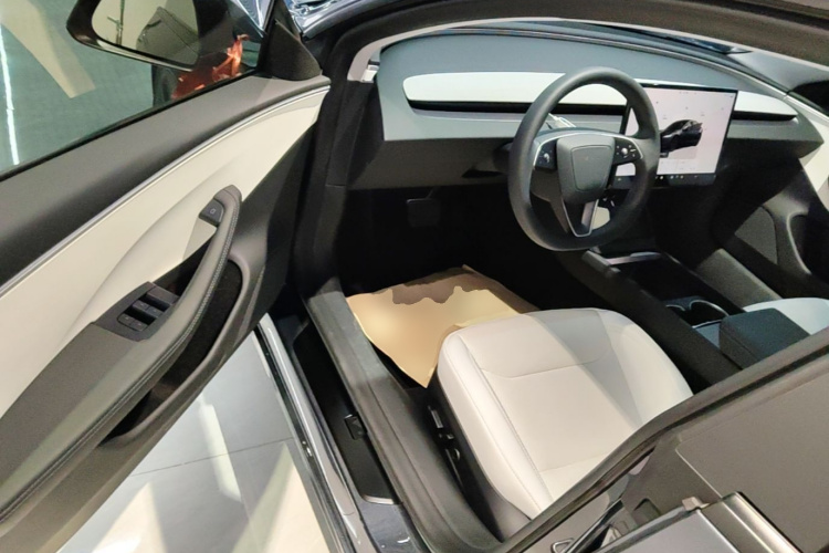 Tesla Model 3 2024 #9 Tesla Model 3 2024 car image #9