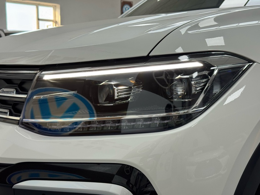 Volkswagen T-Cross 2022 car image #21