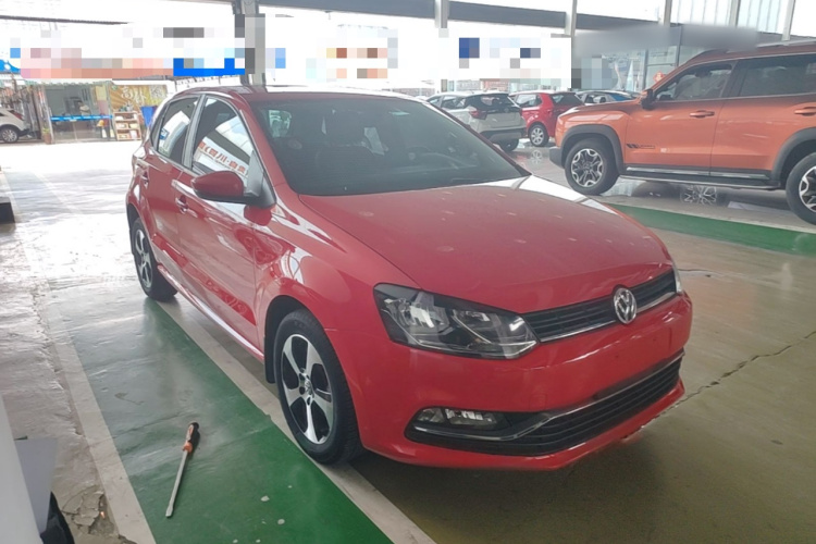 Volkswagen Polo 2016 car image #4