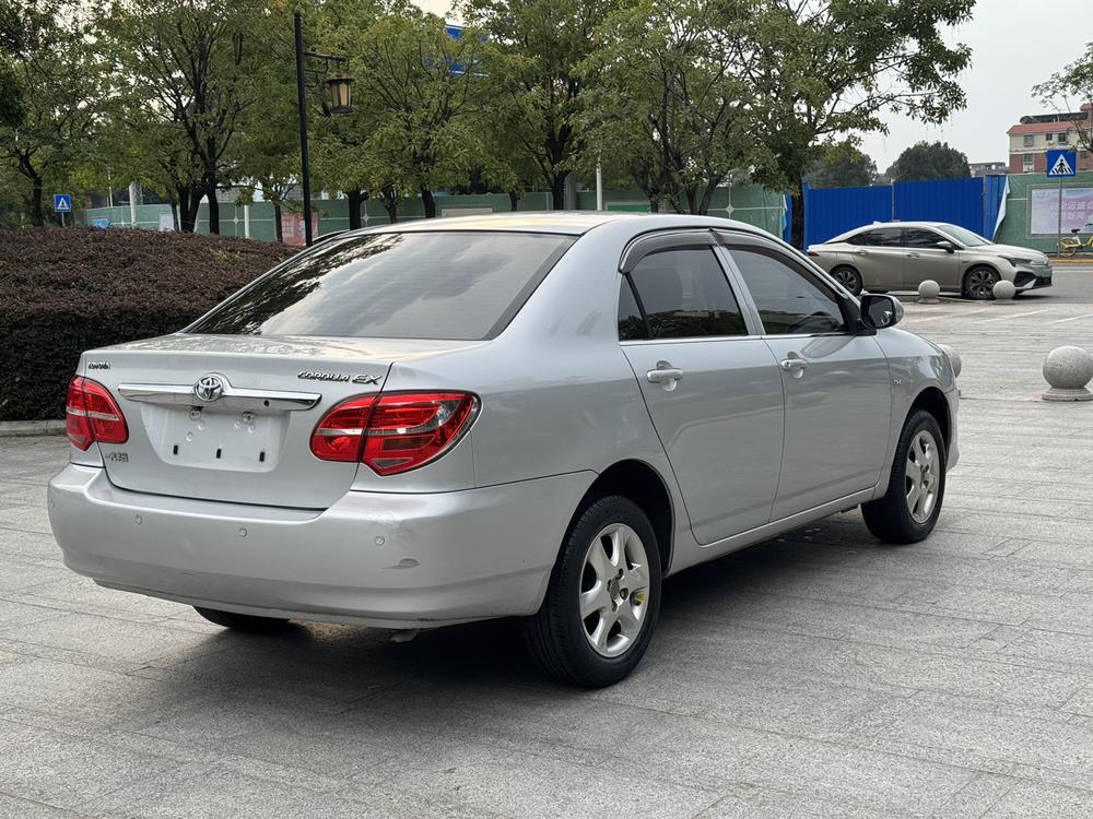 Toyota Corolla (Classic) 2015 #6 Toyota Corolla (Classic) 2015 car image #6